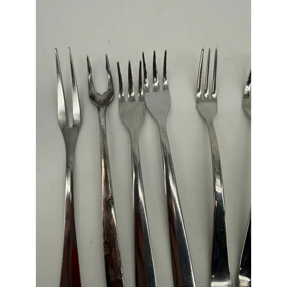 Community Oneida Mixed Forks Flatware Lot Salad Cocktail Seafood Stainless